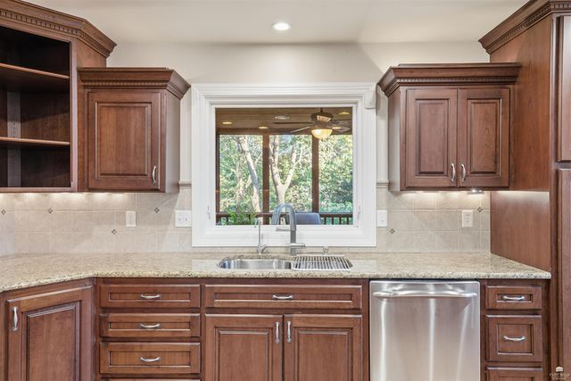 3703 Peachtree Circle, Manhattan, KS 66503