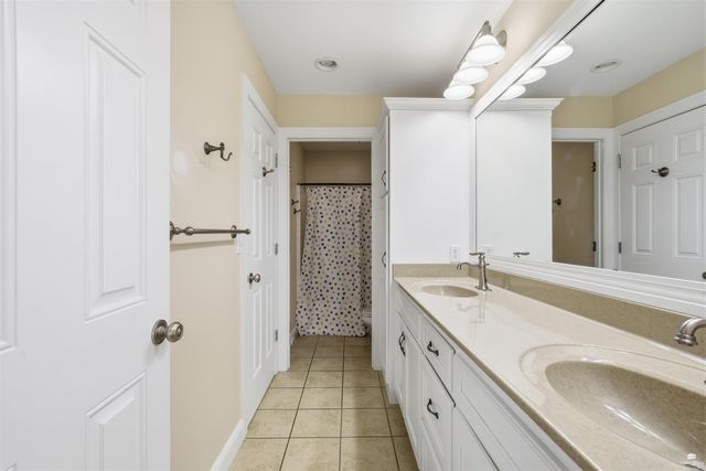 3703 Peachtree Circle, Manhattan, KS 66503