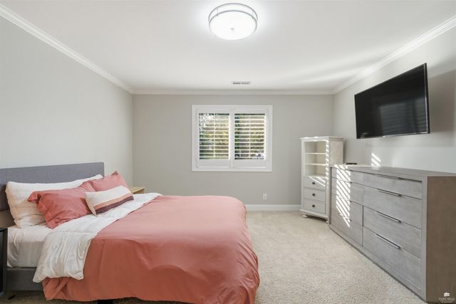 3703 Peachtree Circle, Manhattan, KS 66503