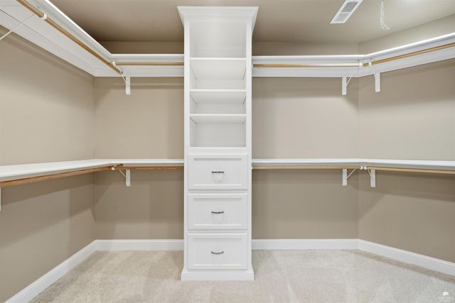 3703 Peachtree Circle, Manhattan, KS 66503