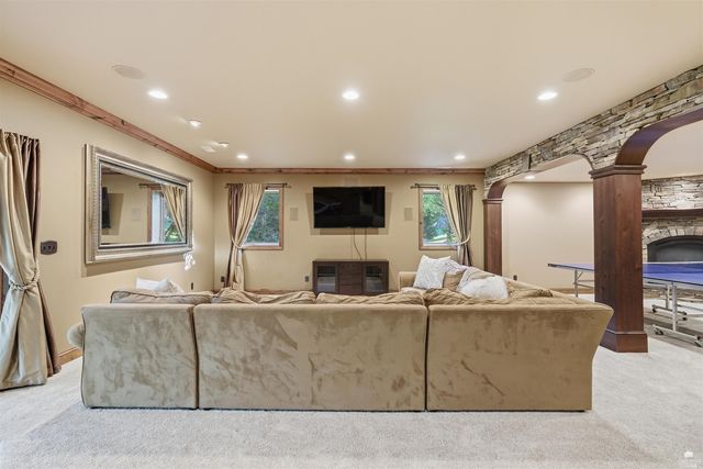 3703 Peachtree Circle, Manhattan, KS 66503