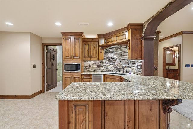 3703 Peachtree Circle, Manhattan, KS 66503