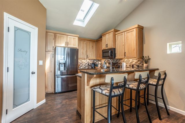 78 Park Lane, Gainesville, TX 76240