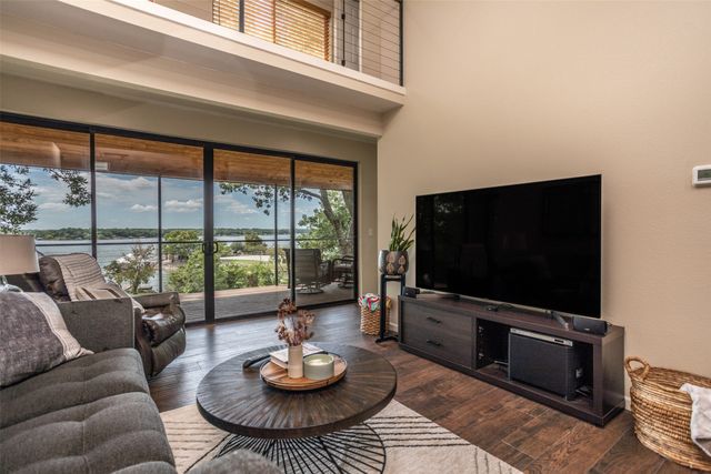 78 Park Lane, Gainesville, TX 76240