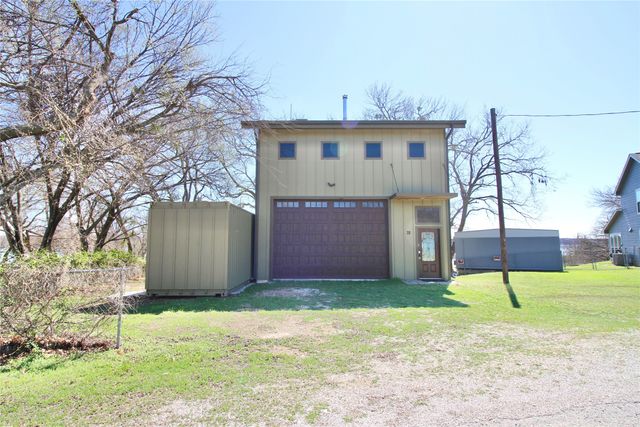 78 Park Lane, Gainesville, TX 76240