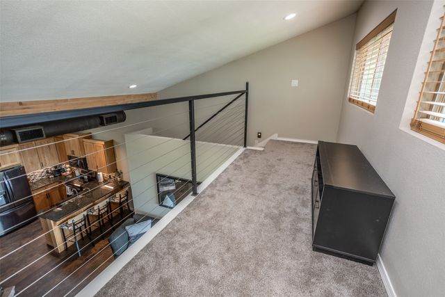 78 Park Lane, Gainesville, TX 76240