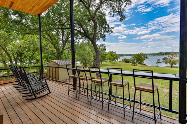 78 Park Lane, Gainesville, TX 76240