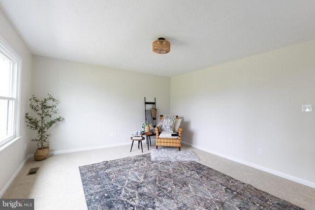 724 WARM SPRING ROAD, Chambersburg, PA 17202