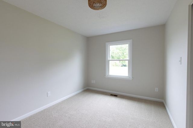 724 WARM SPRING ROAD, Chambersburg, PA 17202