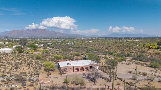 4520 N Vía Sinuosa, Tucson, AZ 85745