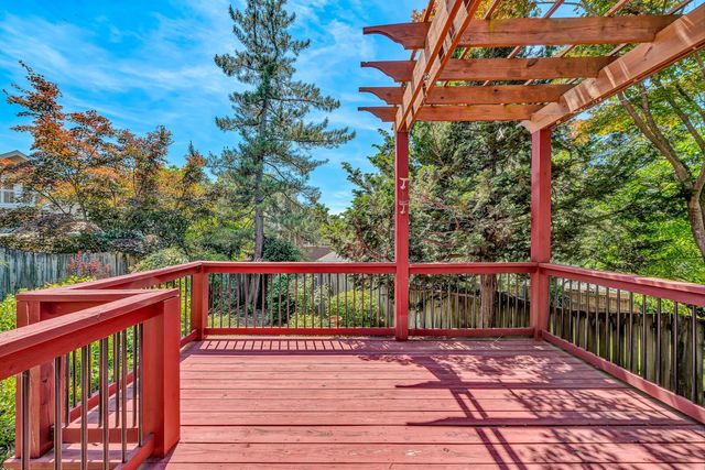 2225 Yellow Mountain RD SE, Roanoke, VA 24014