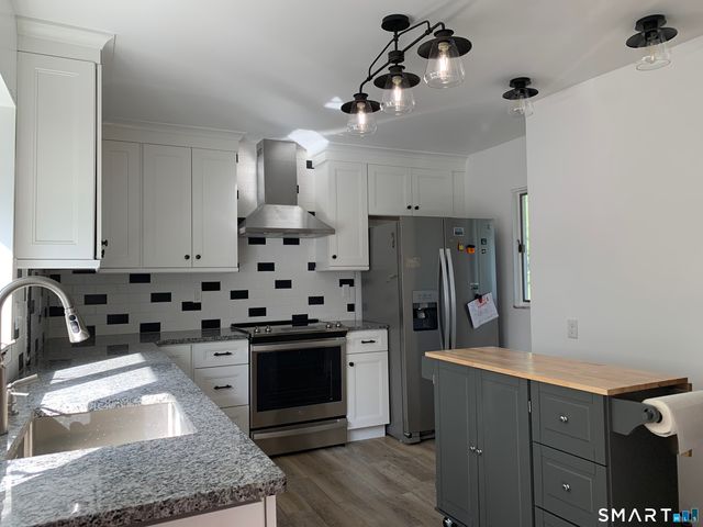 14 Arden Road, Waterbury, CT 06708