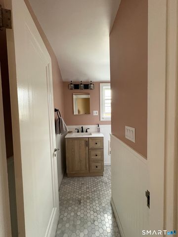 14 Arden Road, Waterbury, CT 06708
