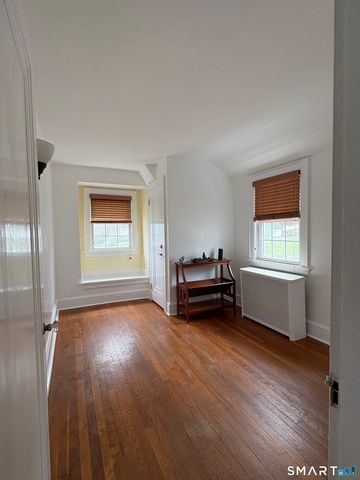 14 Arden Road, Waterbury, CT 06708