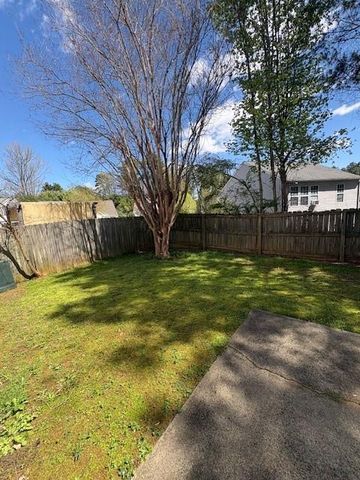 1693 Woodsford Road NW, Kennesaw, GA 30152