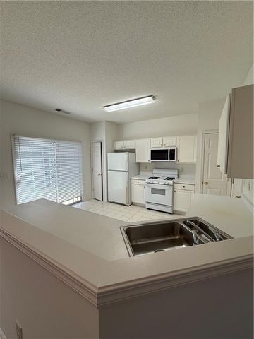 1693 Woodsford Road NW, Kennesaw, GA 30152