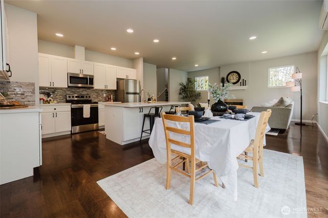 4919 Onalaska Loop SE, Port Orchard, WA 98367