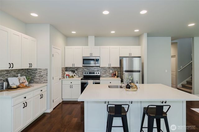 4919 Onalaska Loop SE, Port Orchard, WA 98367