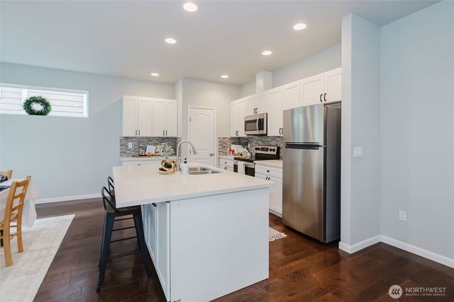 4919 Onalaska Loop SE, Port Orchard, WA 98367