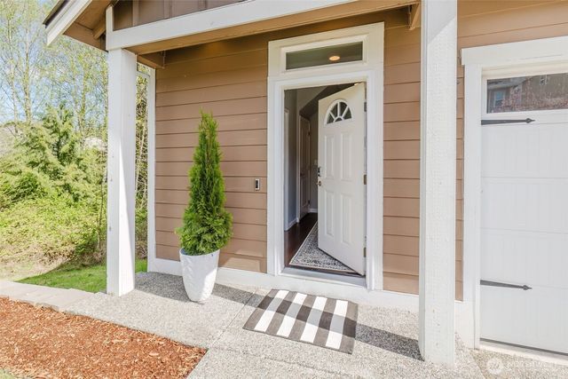 4919 Onalaska Loop SE, Port Orchard, WA 98367
