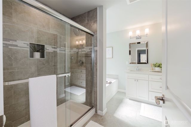 4919 Onalaska Loop SE, Port Orchard, WA 98367