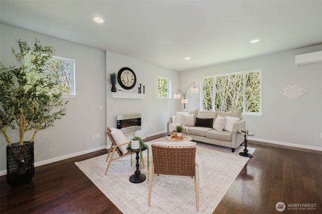 4919 Onalaska Loop SE, Port Orchard, WA 98367