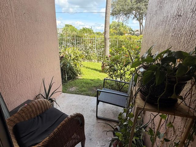3271 Sabal Palm Manor 106, Hollywood, FL 33024