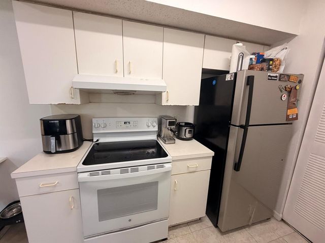 3271 Sabal Palm Manor 106, Hollywood, FL 33024