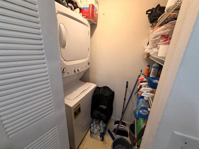 3271 Sabal Palm Manor 106, Hollywood, FL 33024