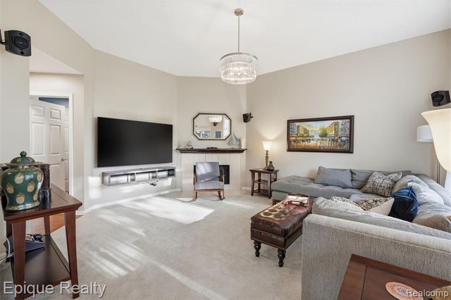 2442 Moors Court, Ann Arbor, MI 48108
