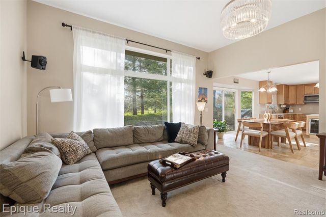 2442 Moors Court, Ann Arbor, MI 48108