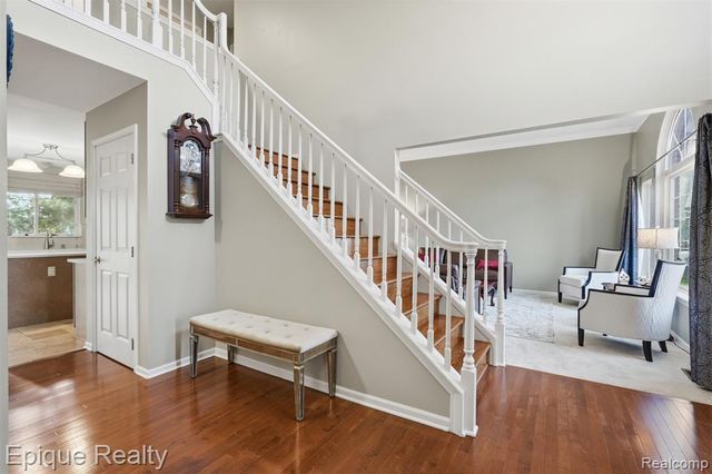 2442 Moors Court, Ann Arbor, MI 48108