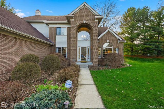 2442 Moors Court, Ann Arbor, MI 48108