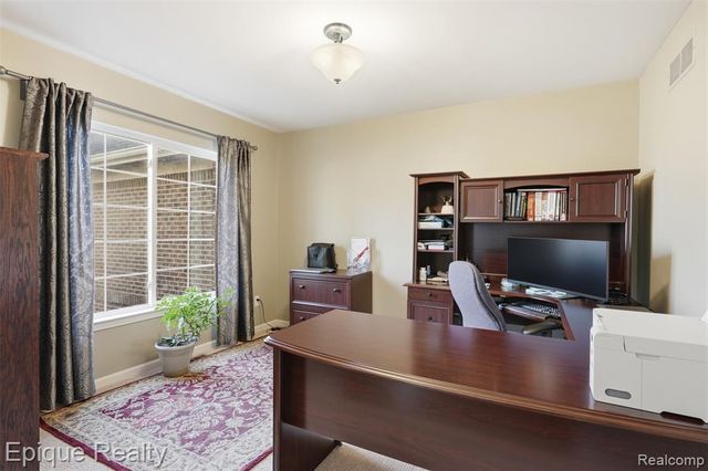 2442 Moors Court, Ann Arbor, MI 48108