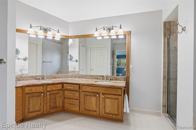 2442 Moors Court, Ann Arbor, MI 48108