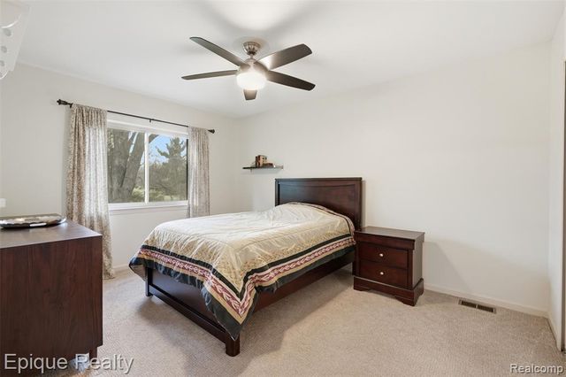 2442 Moors Court, Ann Arbor, MI 48108