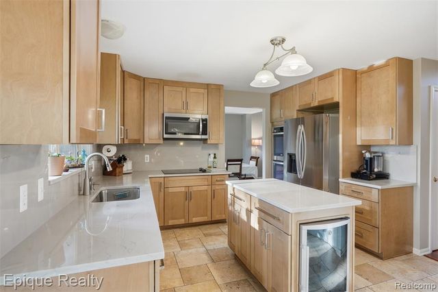 2442 Moors Court, Ann Arbor, MI 48108