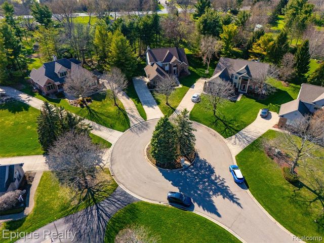 2442 Moors Court, Ann Arbor, MI 48108