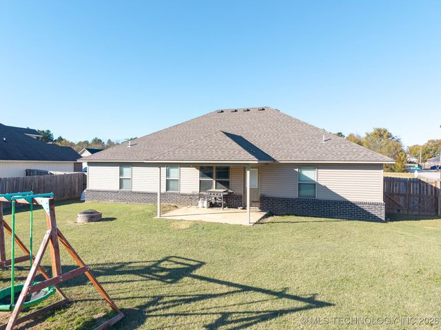 503 Black Creek Lane, Hackett, AR 72937
