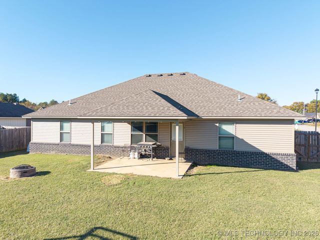 503 Black Creek Lane, Hackett, AR 72937
