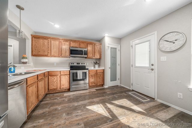 503 Black Creek Lane, Hackett, AR 72937