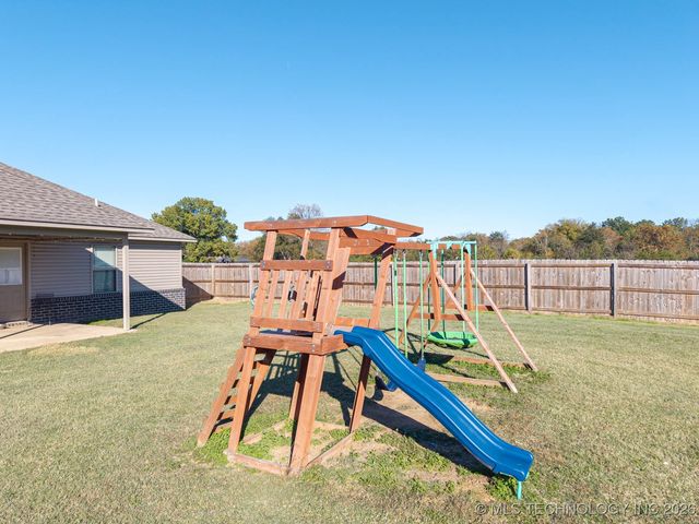 503 Black Creek Lane, Hackett, AR 72937