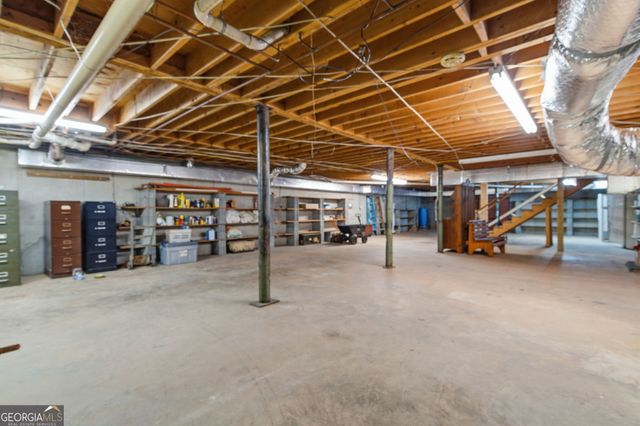 91 Almond Road, Lagrange, GA 30241