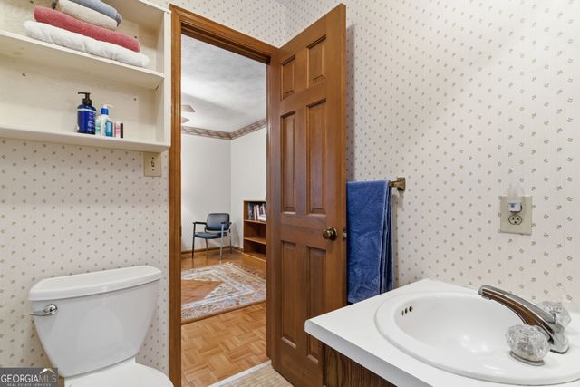 91 Almond Road, Lagrange, GA 30241