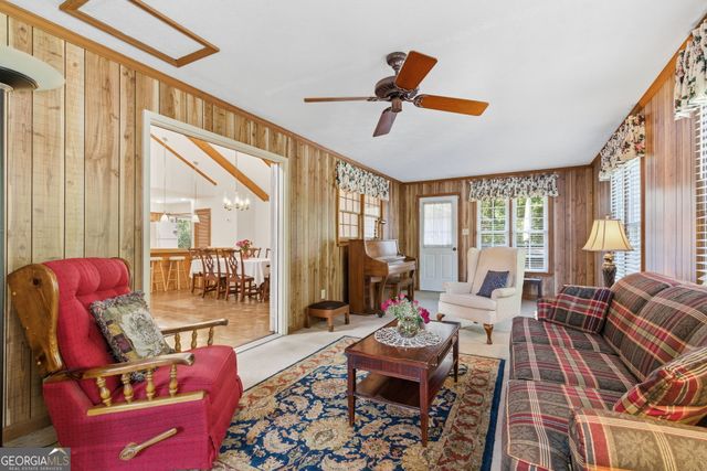 91 Almond Road, Lagrange, GA 30241