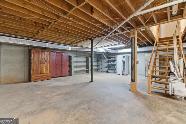 91 Almond Road, Lagrange, GA 30241