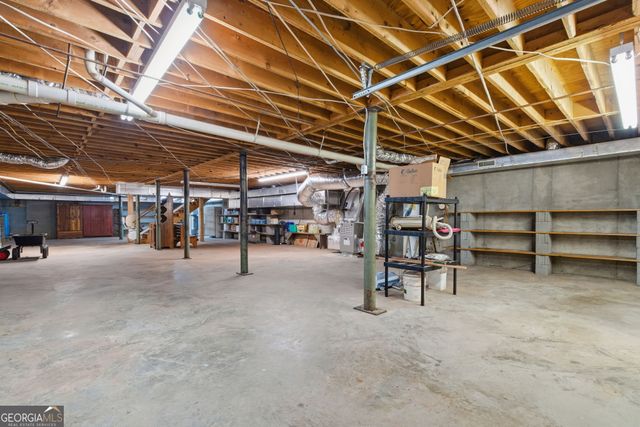 91 Almond Road, Lagrange, GA 30241