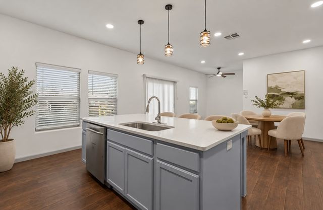 1207 E Russell Avenue, Carrollton, TX 75006