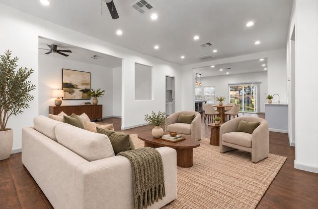 1207 E Russell Avenue, Carrollton, TX 75006