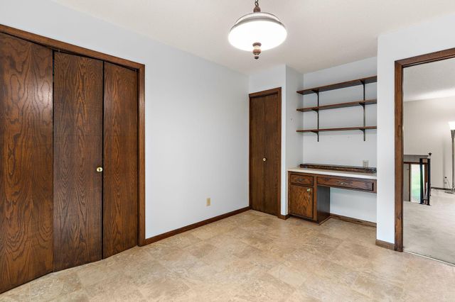 2101 Sheridan Hills Road, Minnetonka, MN 55391